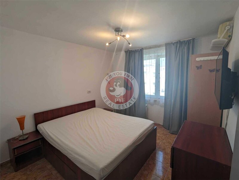 Delfinului | 3 camere | 67mp | Decomandat | B12308