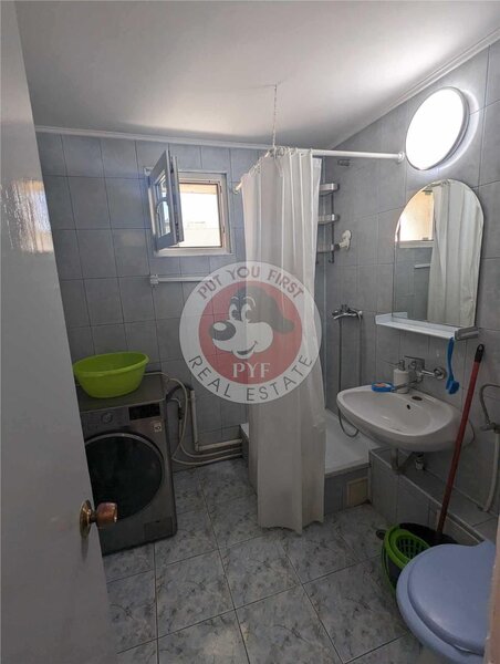 Delfinului | 3 camere | 67mp | Decomandat | B12308