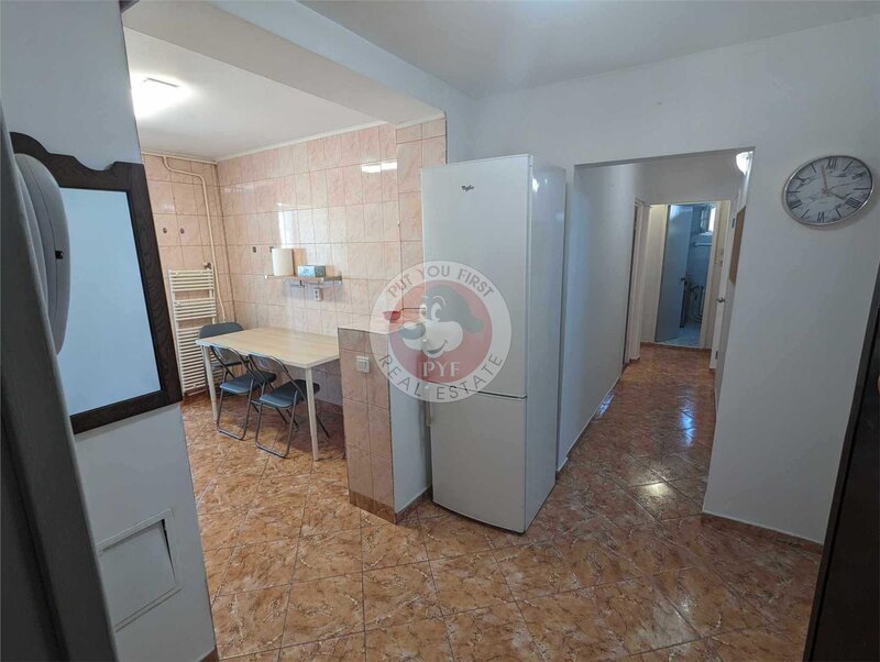 Delfinului | 3 camere | 67mp | Decomandat | B12308